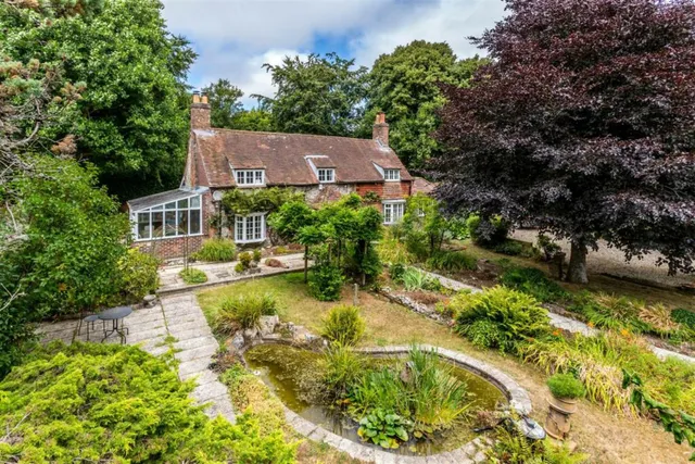 Buckleys, 32 Forestside, Rowlands Castle PO9 6ED