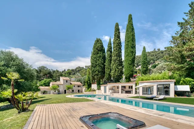 Villa in St Paul, French Riviera