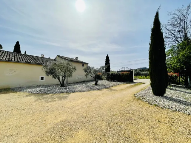 Villa in Roaix, Provence - Var
