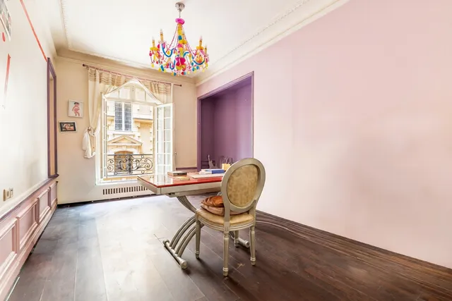 Apartment in 16th (Trocadéro - Etoile - Passy), Paris