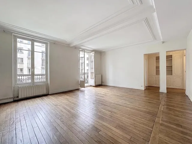 Apartment in 16th (Trocadéro - Etoile - Passy), Paris