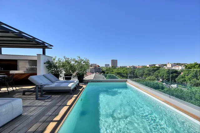 Apartment in Nimes, Provence - Var