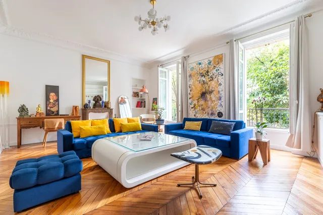 Apartment in 8th (Golden Triangle - Parc Monceau), Paris