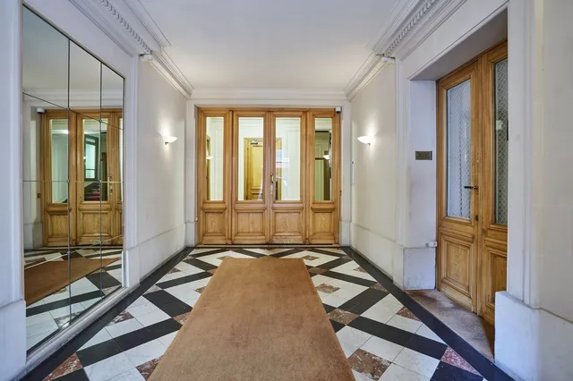 Apartment in 8th (Golden Triangle - Parc Monceau), Paris