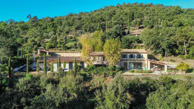 Villa in La Mole, French Riviera