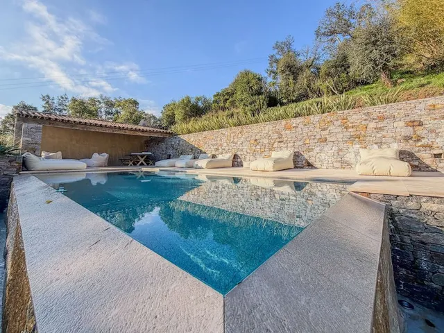 Villa in La Mole, French Riviera