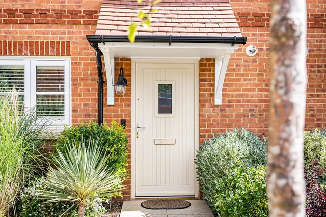 20 Field Maple Gardens, High Wycombe HP10 9FN