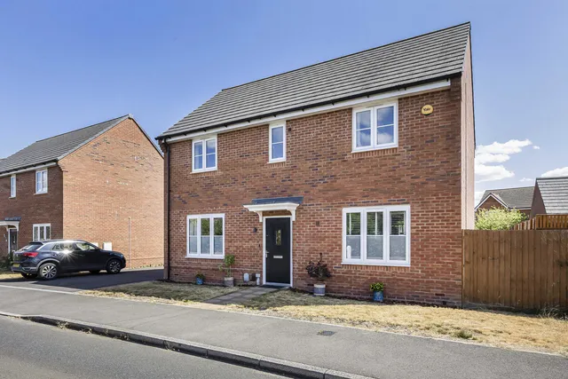 17 Beke Avenue, Reading RG2 9UW