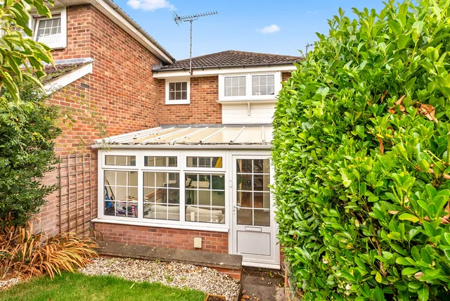 66 Farnham Walk, Derbyshire DE7 6LQ