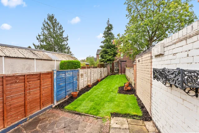 23 Belper Road, Derbyshire DE7 6GY