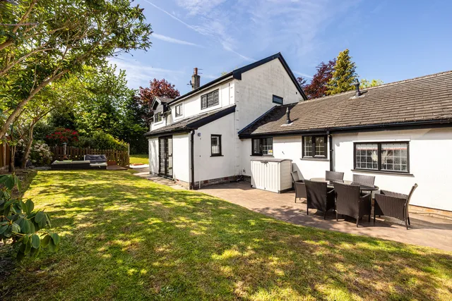 179 Buxton Road, High Lane SK6 8EA