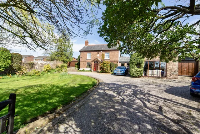 The Rocklands Woodfall Lane, Neston CH64 4BT