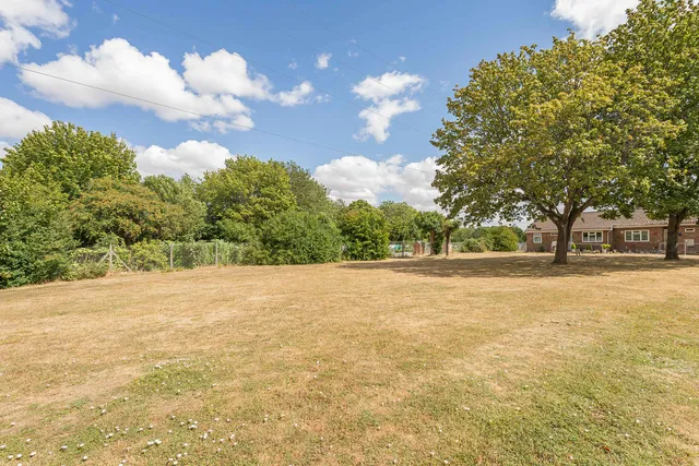 17 Tovey Court, Andover SP10 1PZ