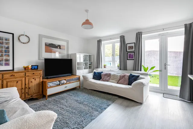 65 Cavendish Crescent, Newquay TR7 3DS