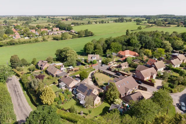 2 Greenways Close, Flordon NR15 1QP