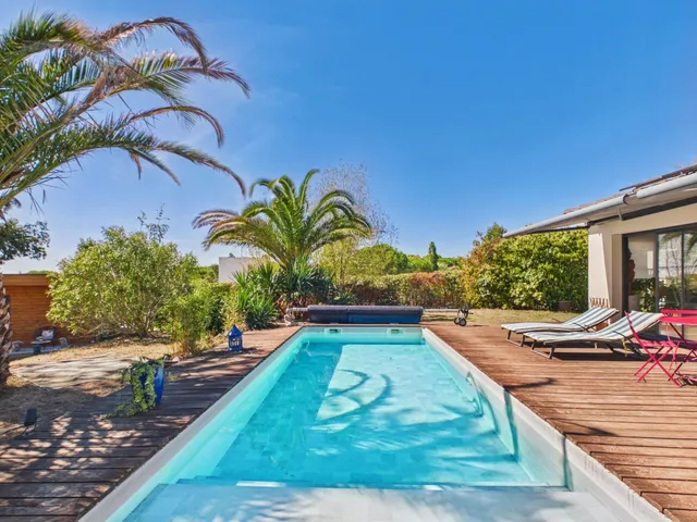 Single-story Haut-Bouliac villa of 168 sq m with pool and outbuilding