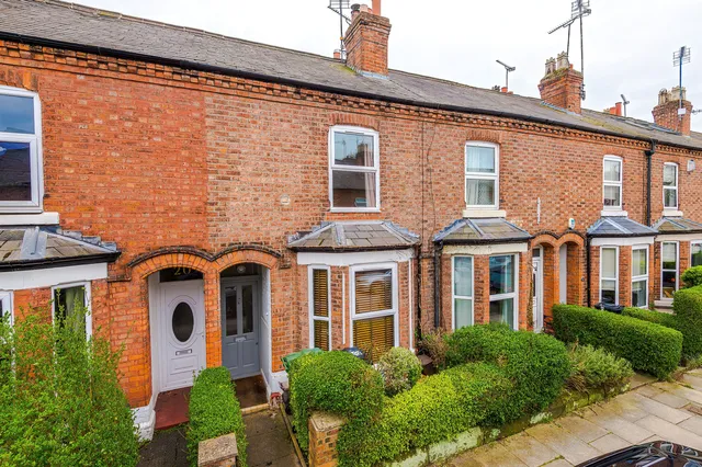 18 Gladstone Avenue, Chester CH1 4JU