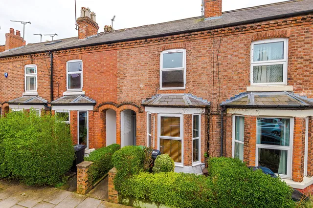 18 Gladstone Avenue, Chester CH1 4JU