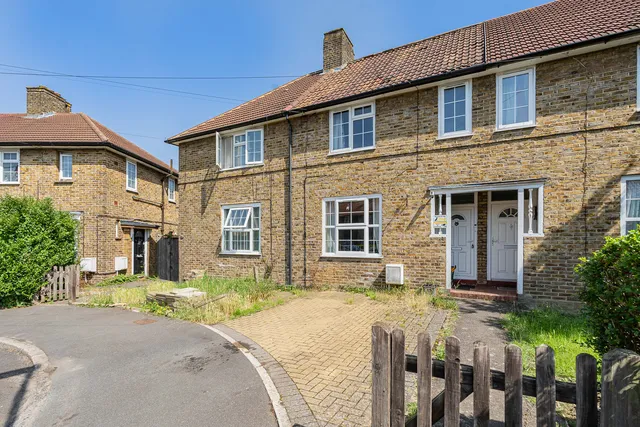 22 Dorchester Road, Morden SM4 6QE