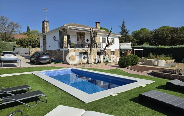 Villa in VALDEMORILLO, Madrid