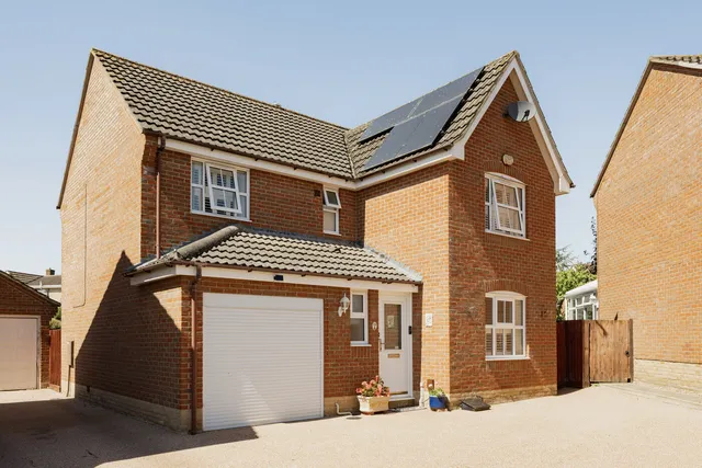 34 Columbine Road, Norwich NR10 3RT
