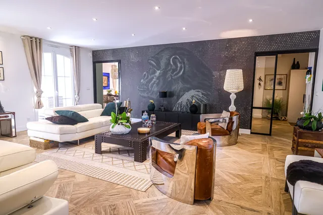 Exceptional Alpine Estate – Uninterrupted Panoramic Views, Complete Privacy & Distinctive Architecture