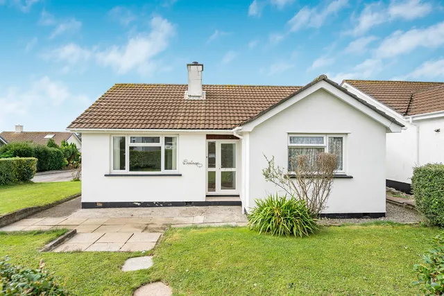 21 Penvale Close, Camborne TR14 0QP