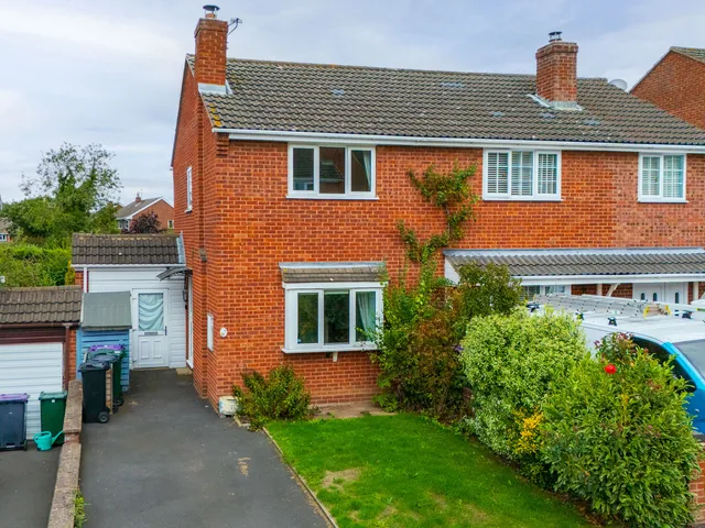 9 Lacon Close, Kidderminster DY14 8EF
