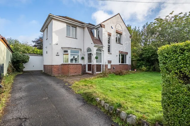 Oulton Whitcombe Road, Stoke-on-Trent ST3 6AU