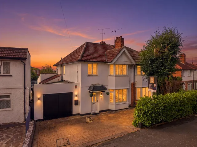 13 Littleheath Road, South Croydon CR2 7SH