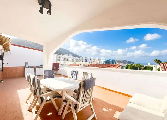 Townhouse in LOS CRISTIANOS, Santa Cruz de Tenerife