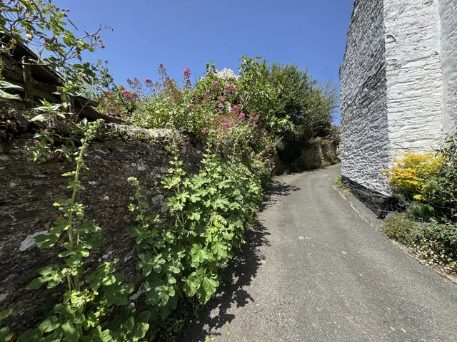 Fennels Harberton, Totnes TQ9 7SE
