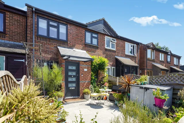 2 Temple Close, Wadley Road, London E11 1JN