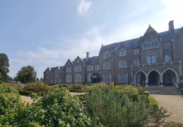 The East Wing, Bryngwyn Manor Wormelow, Hereford HR2 8EQ