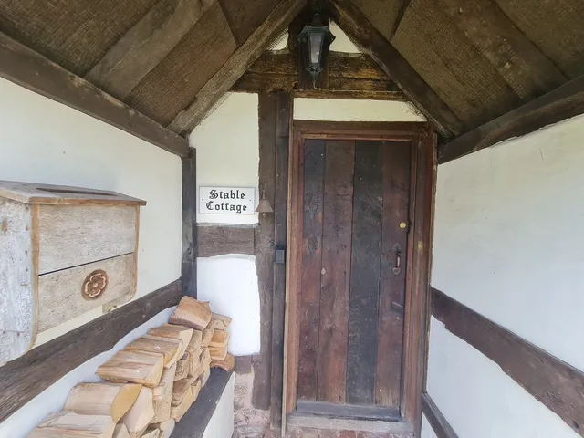 Stable Cottage Ivington, Leominster HR6 0JW