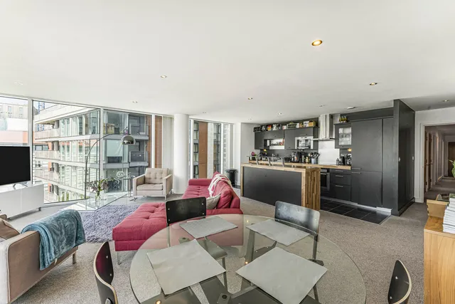 Flat 25, 17 Western Gateway, London E16 1AQ