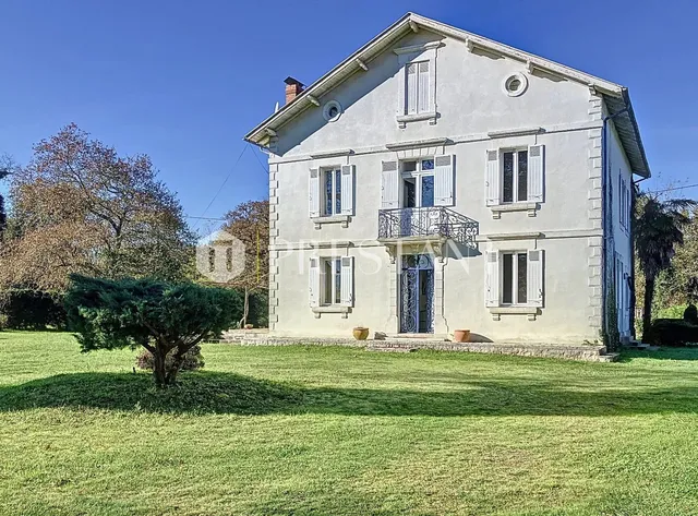 Elegant Manor House from 1913 with Pool in Candresse, near Dax