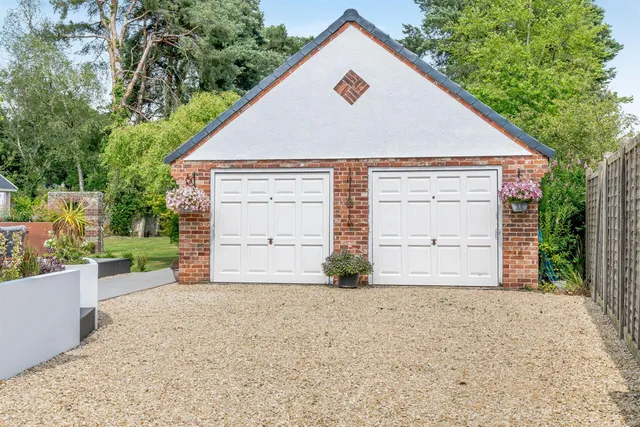 7 Beech Lane, Ringwood BH24 2QD
