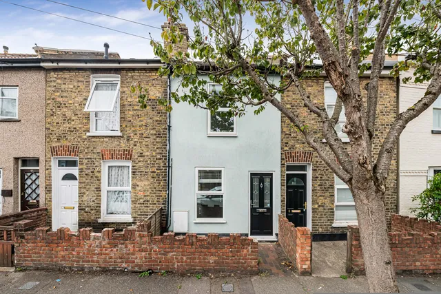 10 Bynes Road, South Croydon CR2 0PR