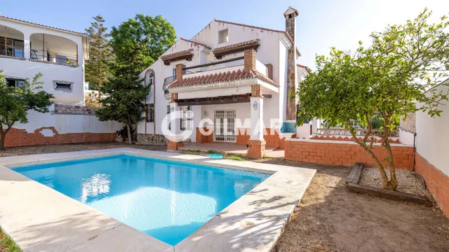 Villa in BENALMÁDENA, Málaga