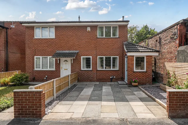 40 Bewsey Road, Warrington WA2 7LS