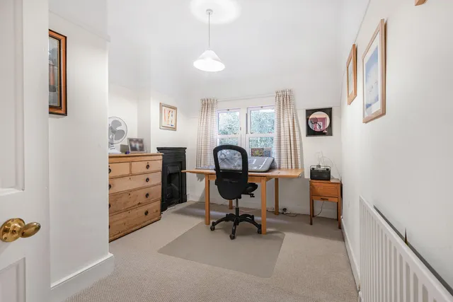 52 Godstone Road, Purley CR8 2DD