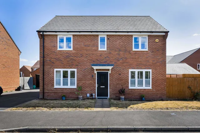 17 Beke Avenue, Reading RG2 9UW