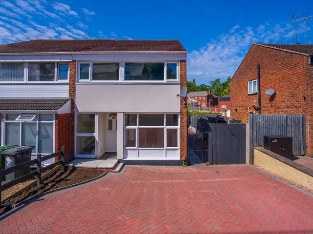 27 Brook Street, Kidderminster DY11 6RH