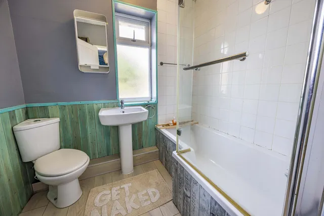 28 Beauvale Drive, Ilkeston DE7 8RR