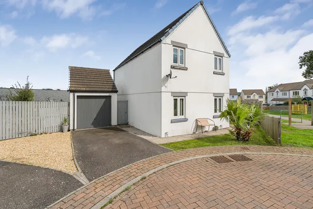 9 Fortune Drive, Par PL24 2FF