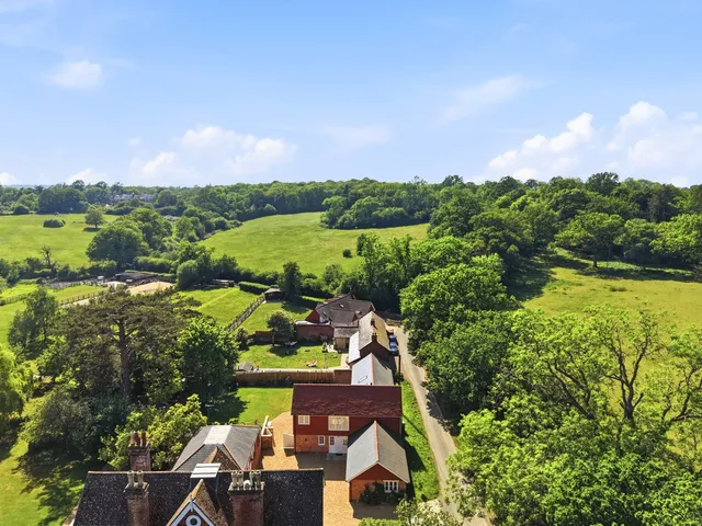 Wrays Coach House Crutchfield Lane, Surrey RH6 0HT