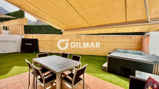 Semi-detached house in COSTA ADEJE, Santa Cruz de Tenerife
