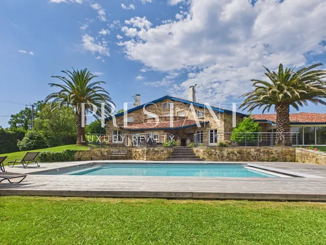EXCEPTIONAL PROPERTY IN THE HEART OF THE BASQUE COUNTRY