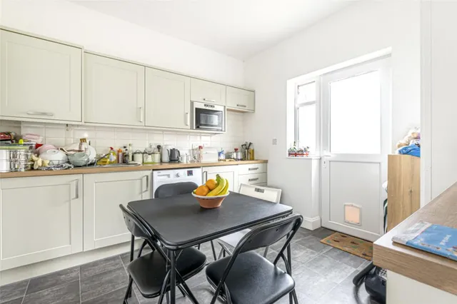 40 Tranmere Avenue, Bristol BS10 7JL